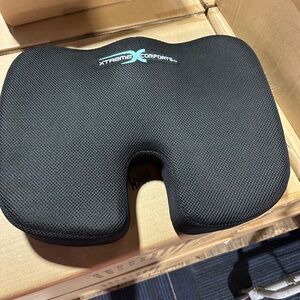 Xtreme Comforts Coccyx Orthopedic Seat Cushion Helps Back Pain Home Office Car